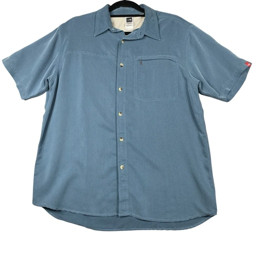 The North Face Men's Blue Button Up Short Sleeve Outdoor Activewear Shirt - Sz L